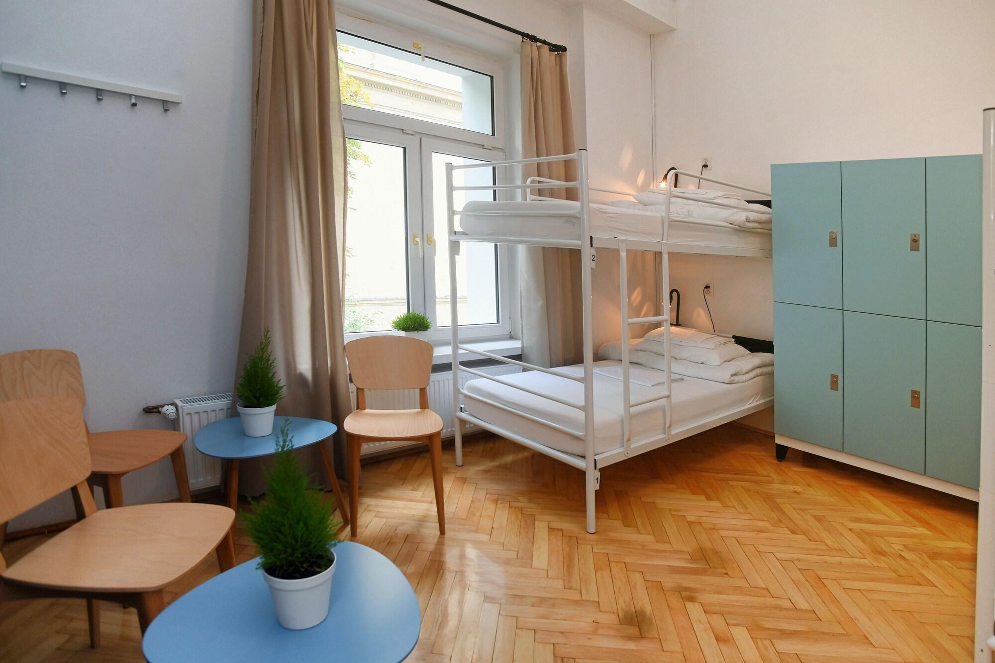 Warsaw Hostel Centrum Private Rooms & Dorms Luaran gambar