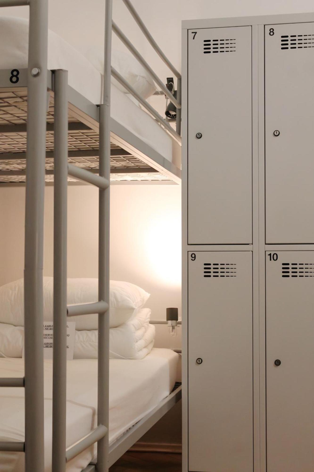 Warsaw Hostel Centrum Private Rooms & Dorms Luaran gambar