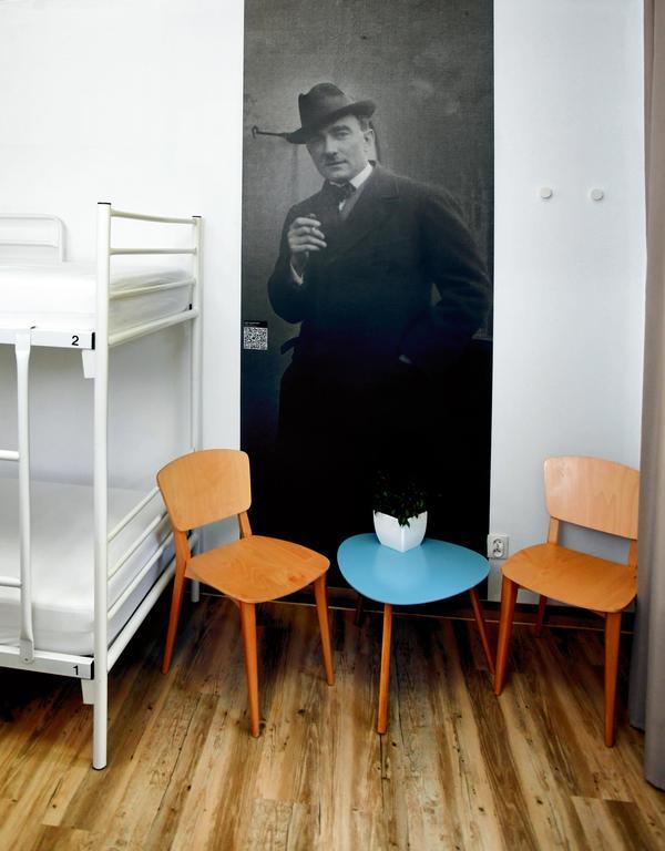Warsaw Hostel Centrum Private Rooms & Dorms Luaran gambar
