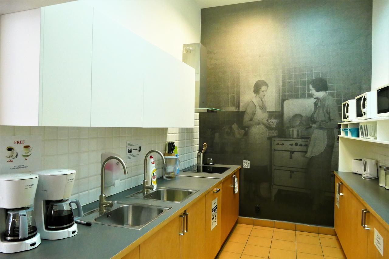 Warsaw Hostel Centrum Private Rooms & Dorms Luaran gambar